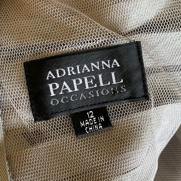 Adrianna Papell Occasions Tiered Ruffle Dress Size 12 Silver Party Event Coctail - Picture 5 of 10